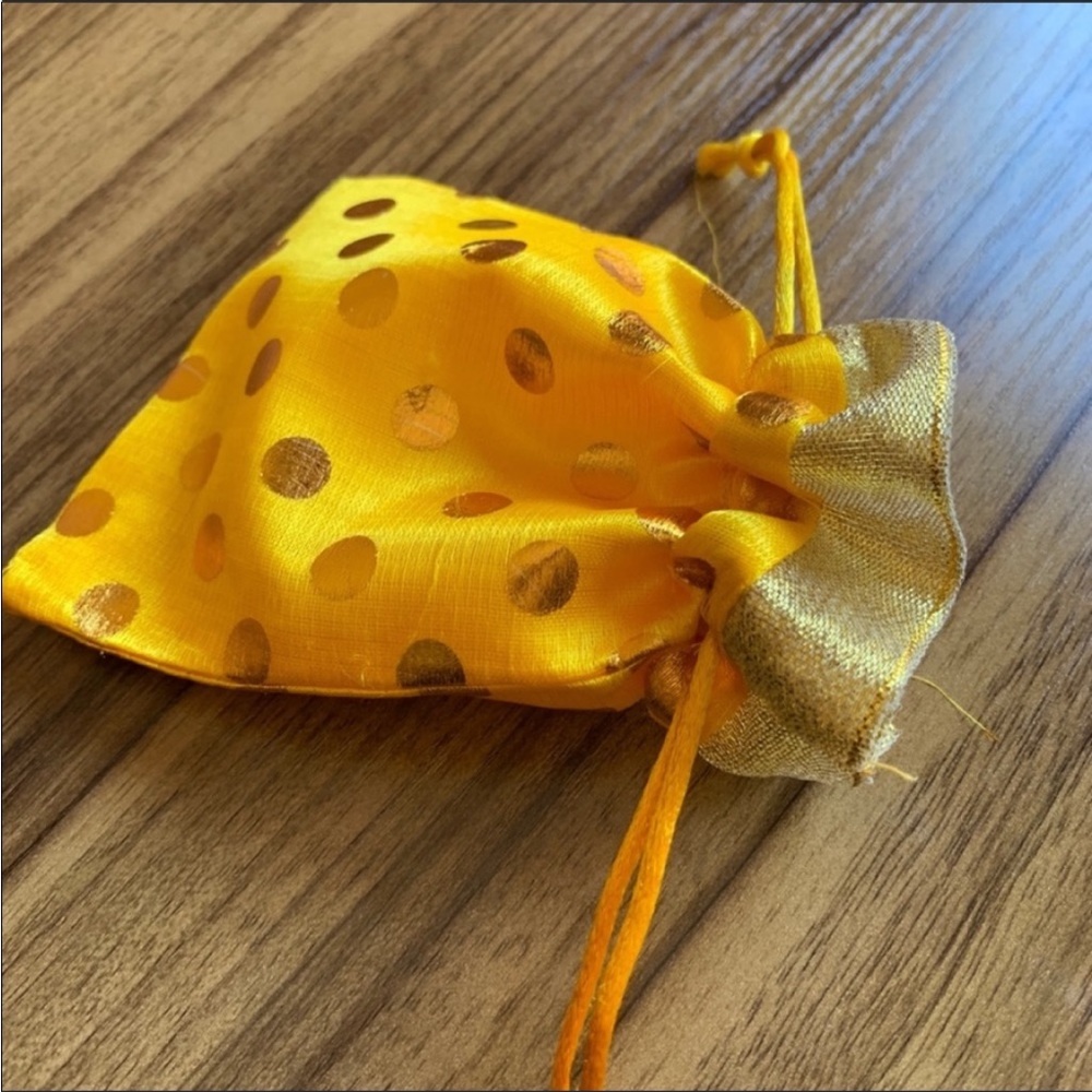 Lot of 10 Bright yellow & gold polka dot gift bags party favors Bollywood bag
